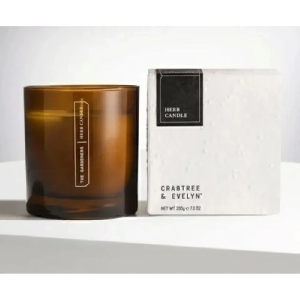 NIB Crabtree & Evelyn The Gardeners Candle Neroli Amber and Basil 7 oz